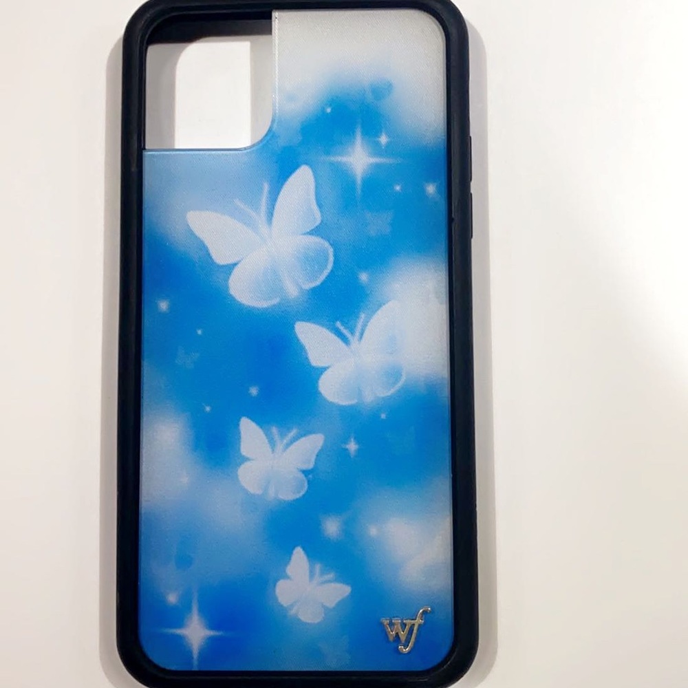 WildFlower iPhone 11 Pro Max Case , Good Condition